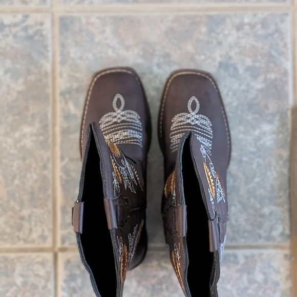 Brown Cowboy Heeled Boots with Sunflower Embroidery Women Size 38(6.5-7) - Picture 10 of 10